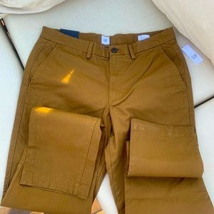 Men’s khaki pants size 32x32